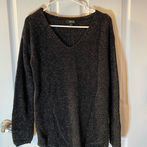 a.n.a. Women’s Black & Gold Sparkle V-neck Sweatshirt Medium - Picture 3 of 5